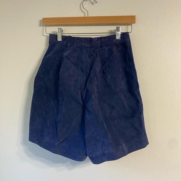 VTG 100% Leather(Suede) Navy Winter Shorts, size 4 - Picture 2 of 7